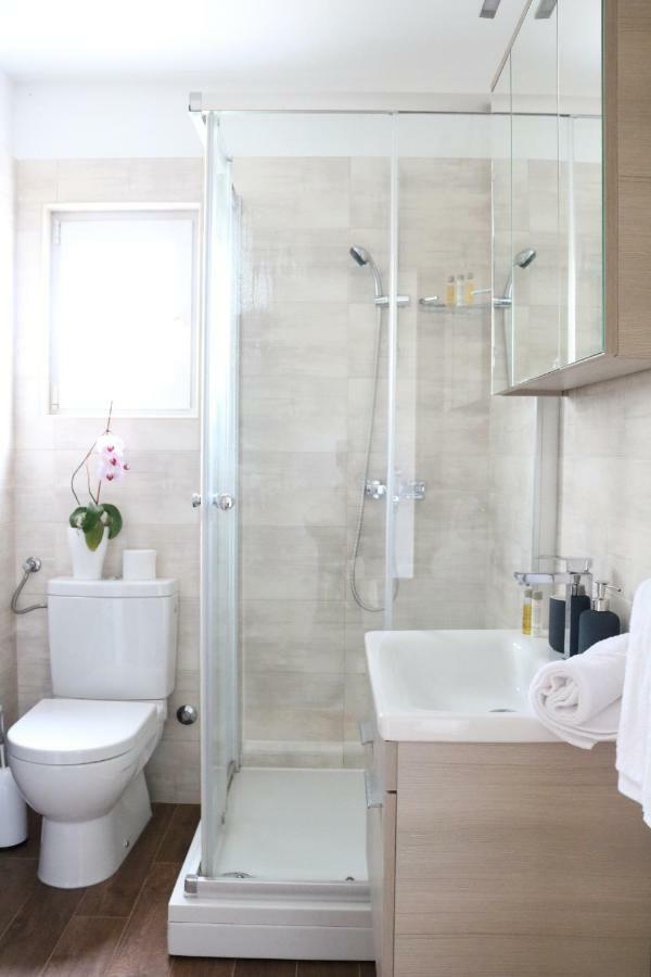 Apartments Ela โตรกีร์ ภายนอก รูปภาพ